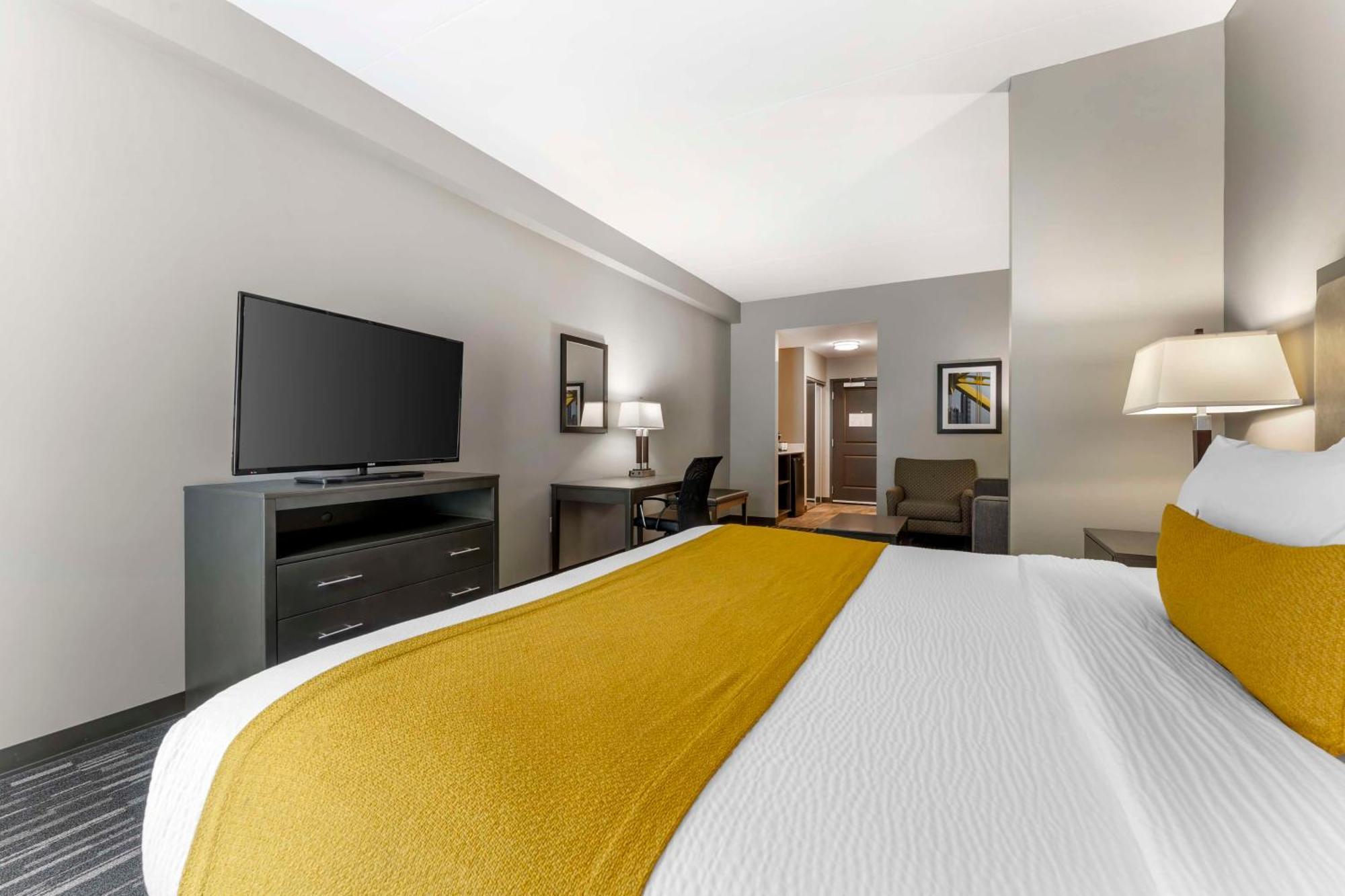 Best Western Plus Cranberry-Pittsburgh North Cranberry Township Exterior photo